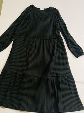Lost + Wander Black Ribbed V-Neck Long Sleeve Dress